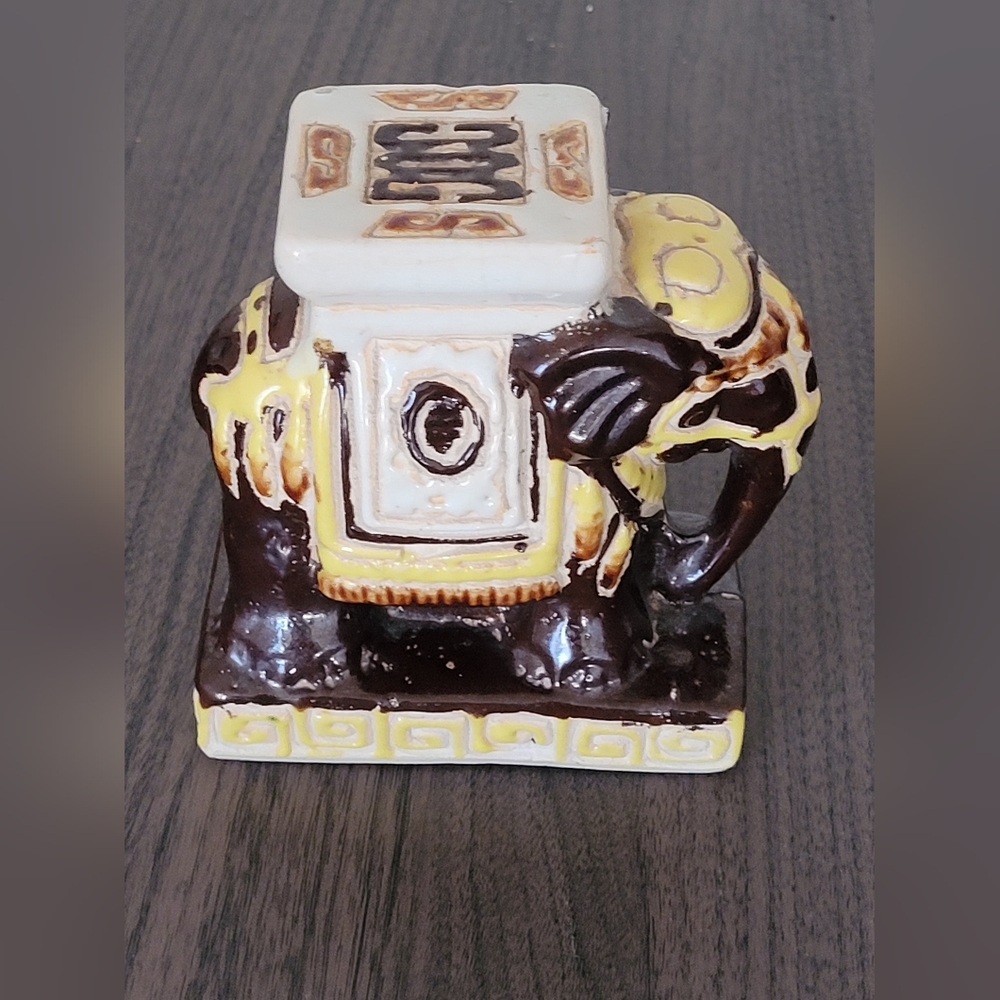 Vtg ceramic hand painted elephant statue home decor 5"